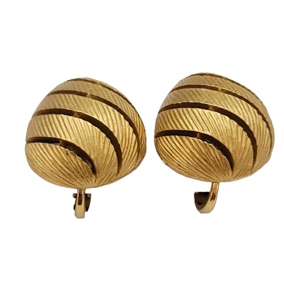 Trifari Crown Over T Gold Tone Egg-Shaped Clip On Earrings, Signed K132 - Picture 2 of 9